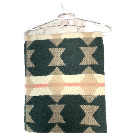 Madewell Textured Carpet Scarf - Picture 8 of 10